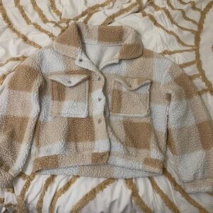 Women’s cropped shacket